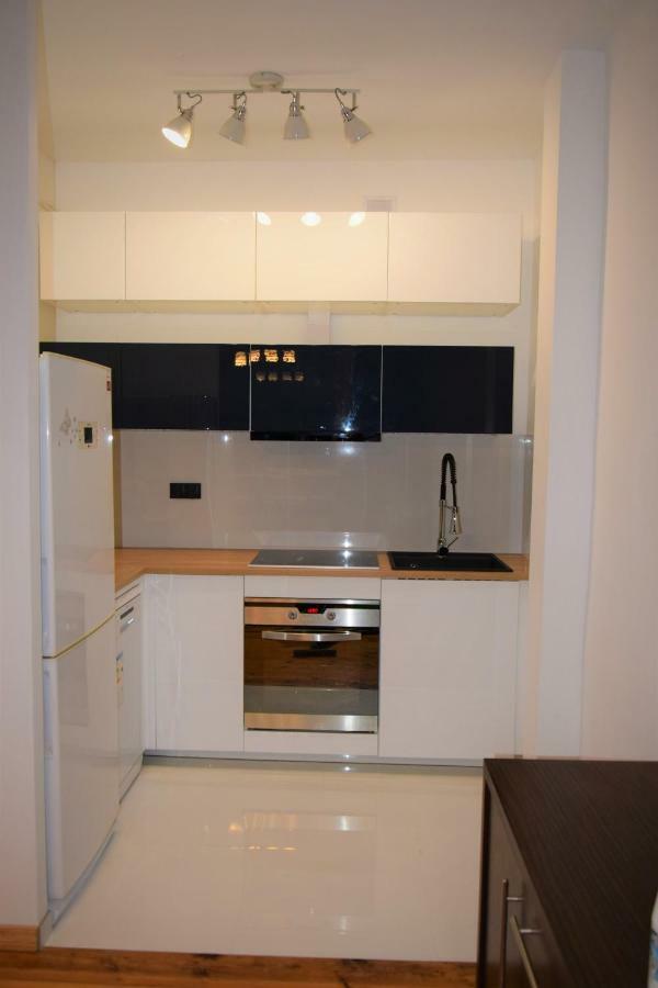 Apartament 2-Pokojowy Gdynia Swietojanska Bagian luar foto