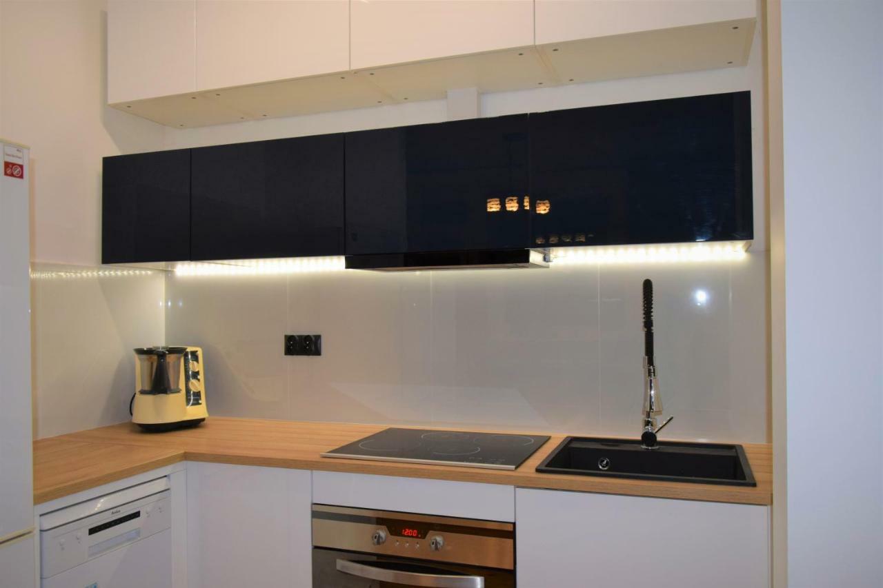 Apartament 2-Pokojowy Gdynia Swietojanska Bagian luar foto